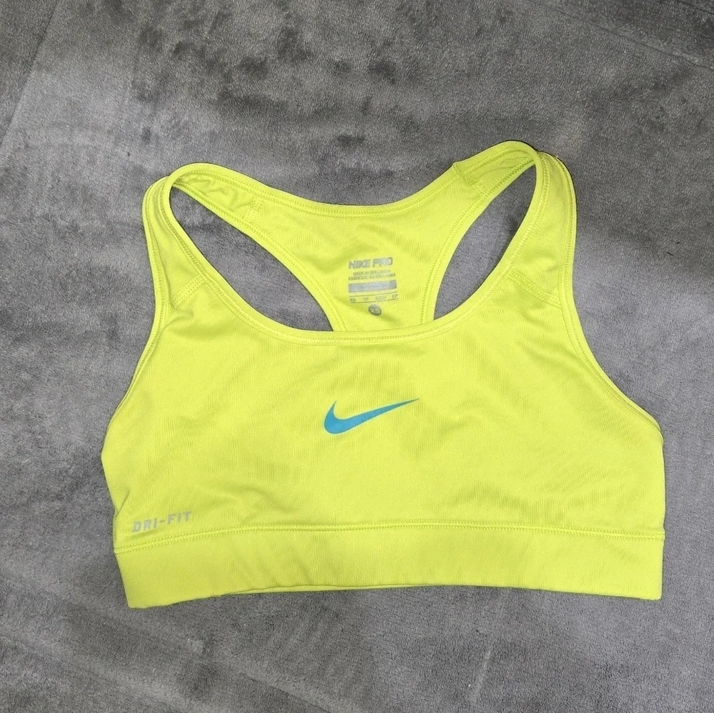 NIKE Bundle Tee & Sports Bra Women's Size XS